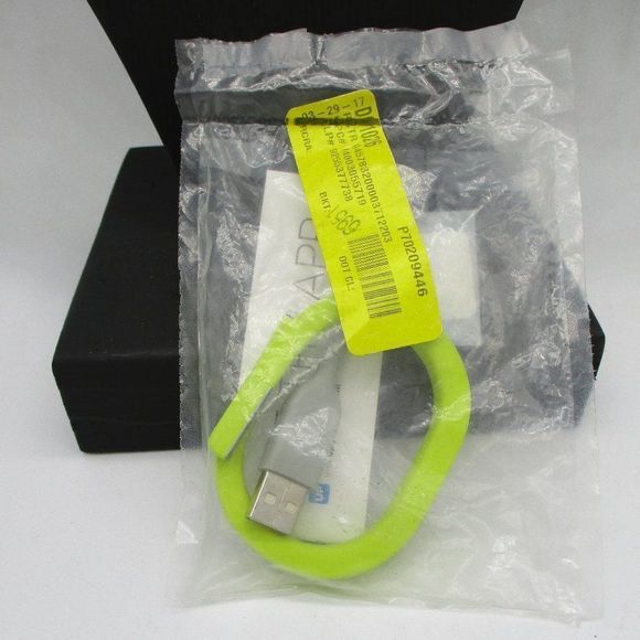 jawbone UP24 SMALL Wristband LEMON MotionX iPhone Fitness Tracker Run - Picture 3 of 7